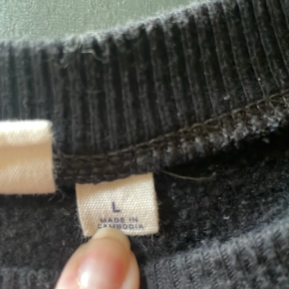 Gap logo crew sweatshirt black with silver glitter logo, size large, guc - Picture 5 of 12